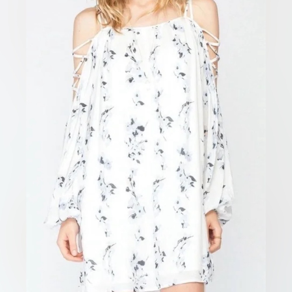 NWT Gentle Fawn Cold Shoulder Cut Out Long Sleeve White Blue Floral Dress S